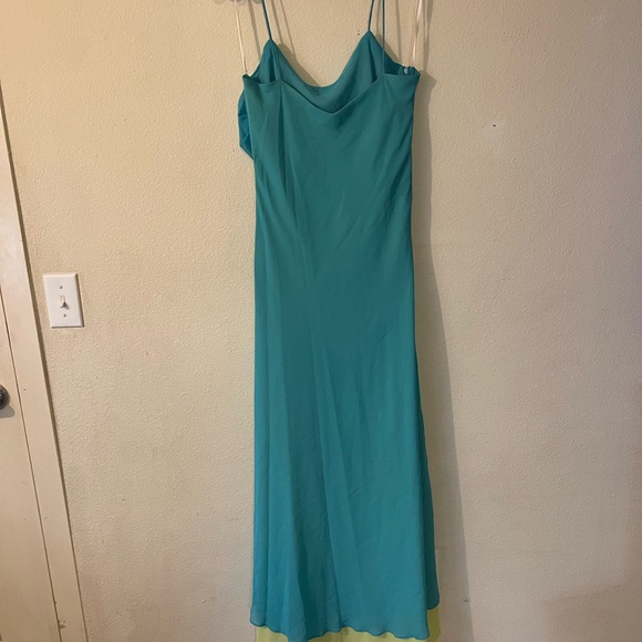 Dollar blue and green and green ruffle hem Y2K midi dress. - Picture 2 of 3